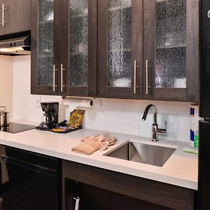 One-Bedroom King Suite
